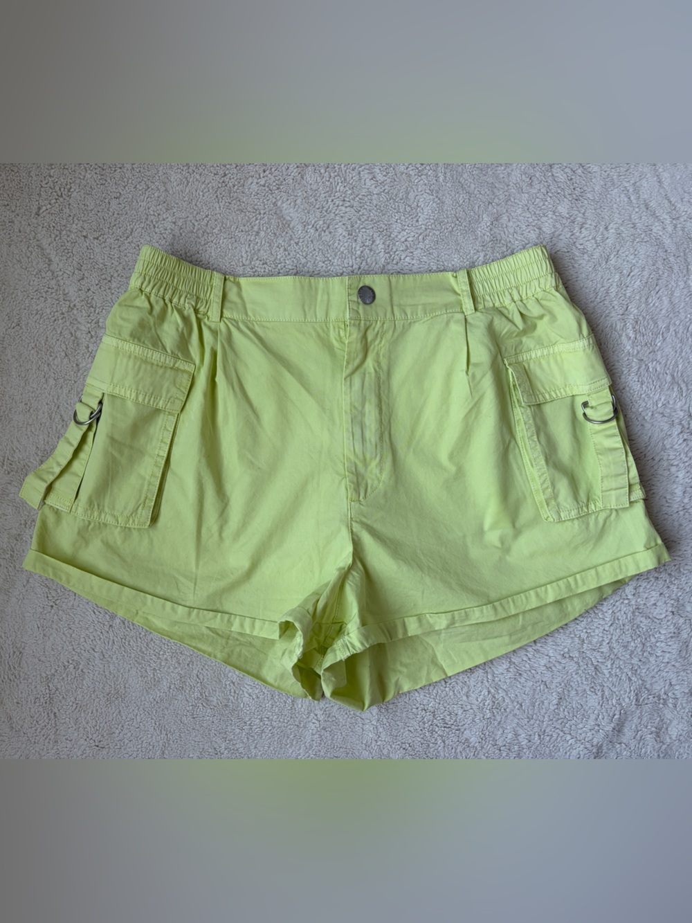 NWT Urban Outfitters BDG Lime Yellow Green Cargo Shorts Size Medium